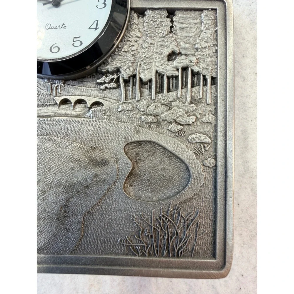 PGA Tour Metal Desk Clock Golf Course Scene Pewter Tone‎ Quartz Analog Timepiece